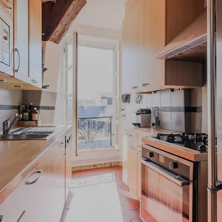 Quiet 1bd 2p 3rd Floor